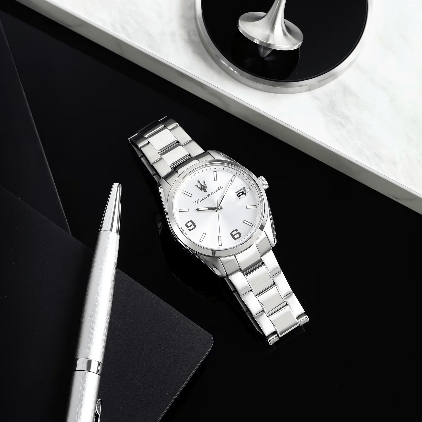 Maserati R8853 Watch – Steel with White Dial and Date
