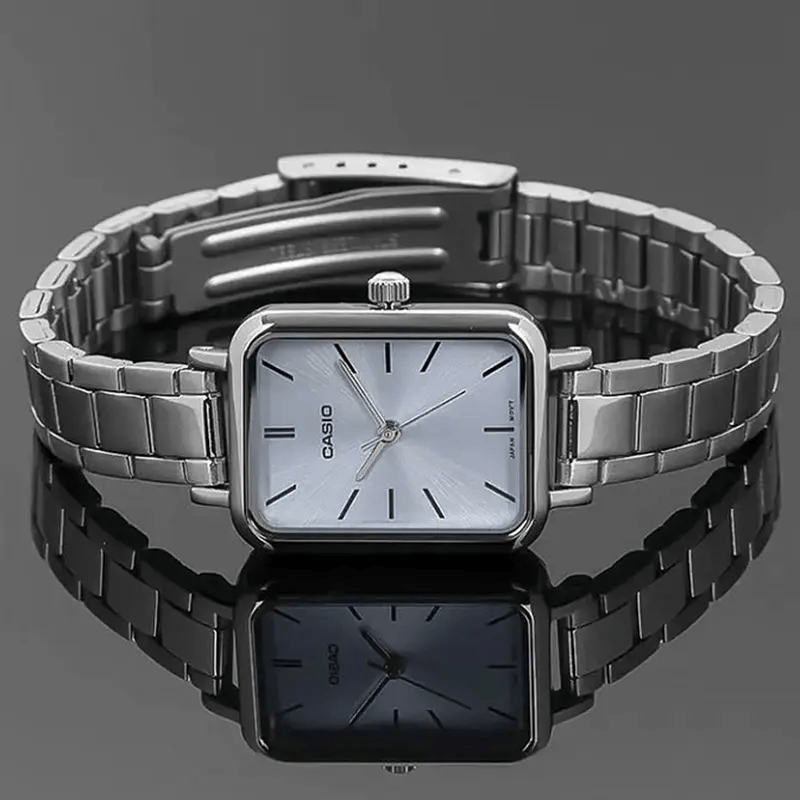 Casio LTP-V009D-2EU – Eleganza rettangolare stile tank