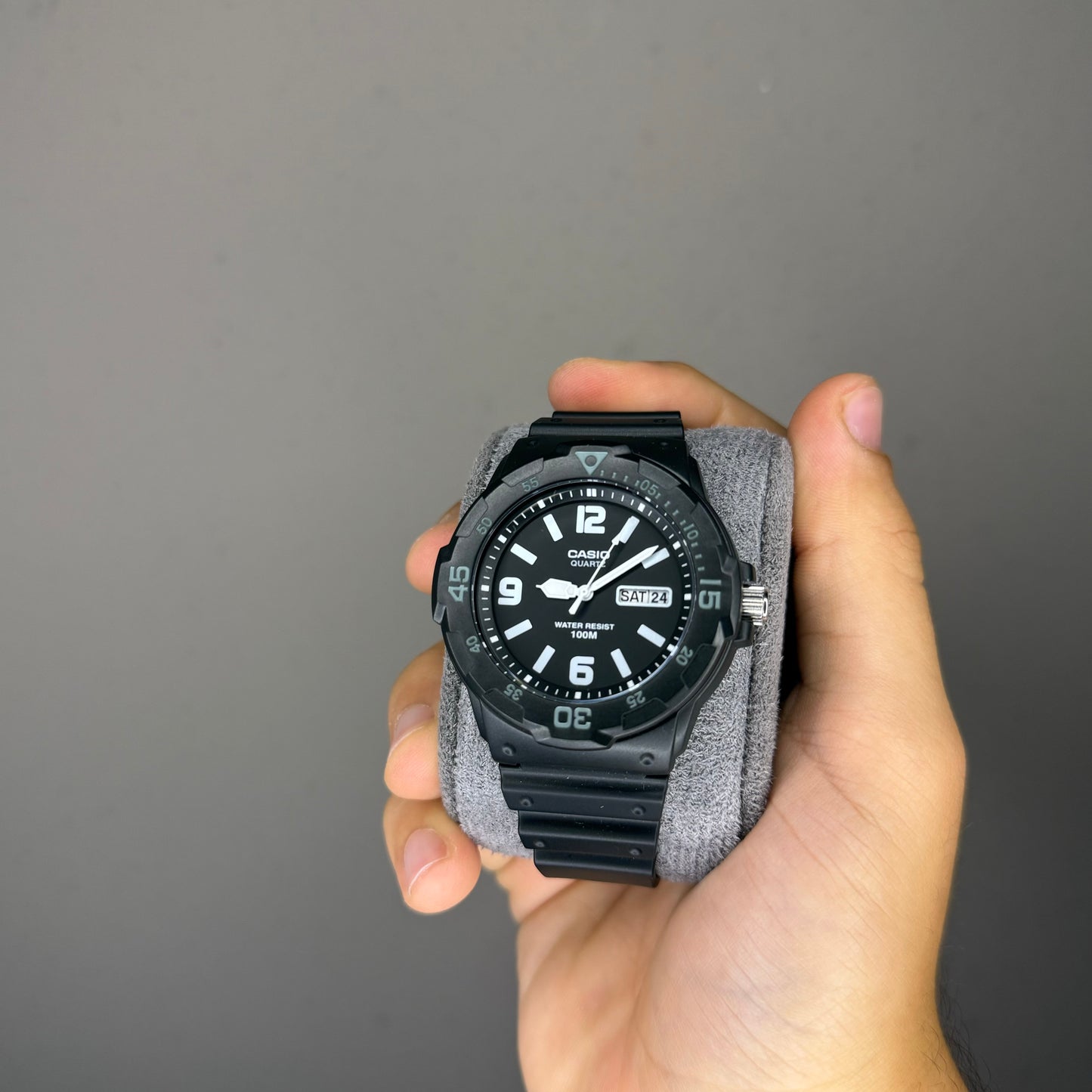 Casio Daydate Black Watch MRW-200H-1B2VEF