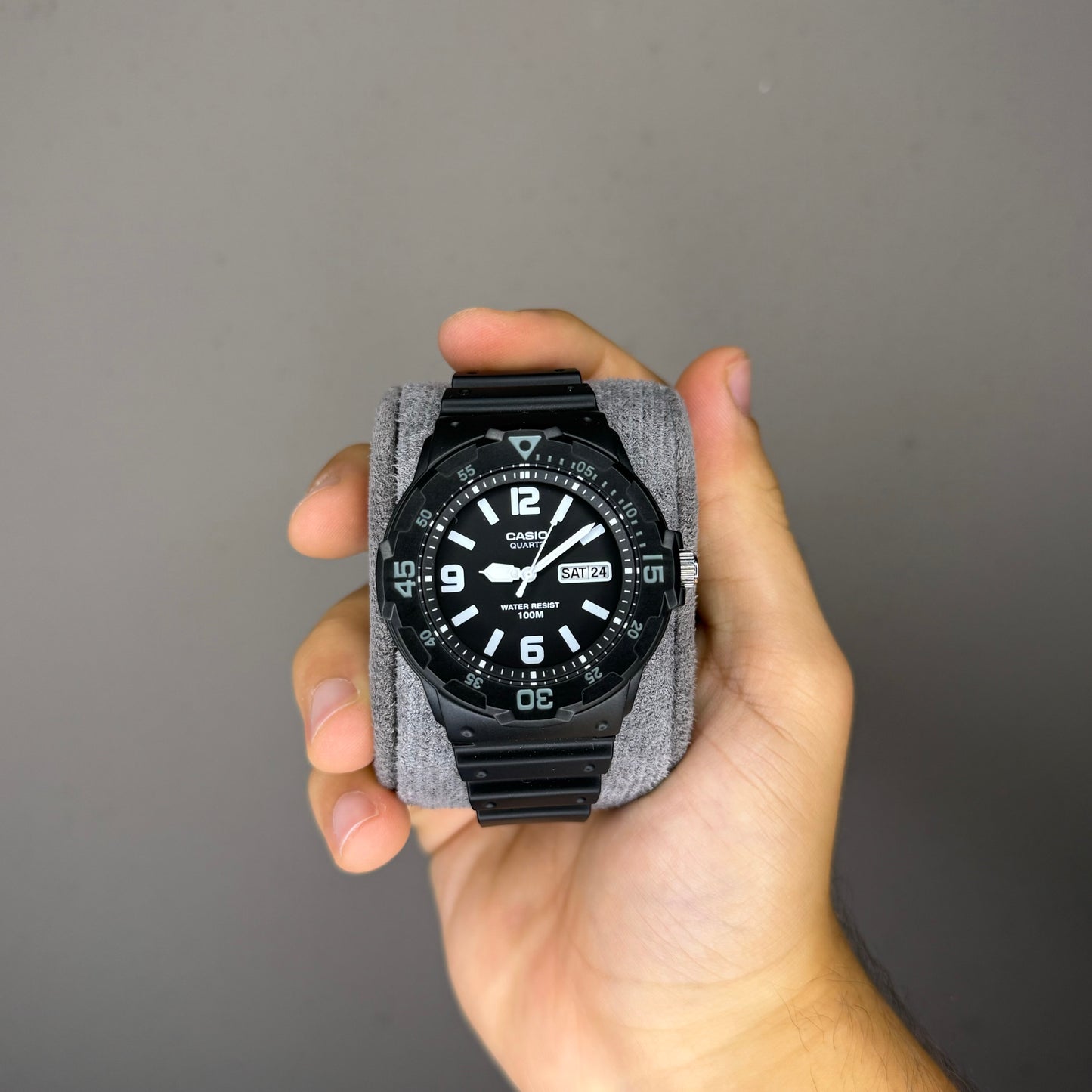 Casio Daydate Black Watch MRW-200H-1B2VEF