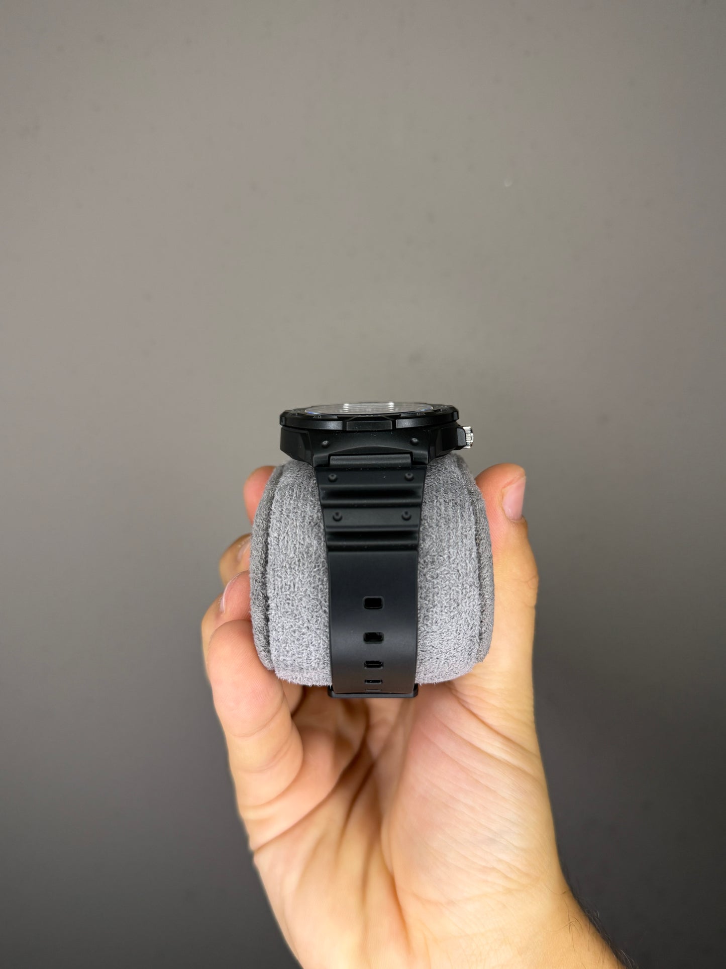 Casio Daydate Black Watch MRW-200H-1B2VEF