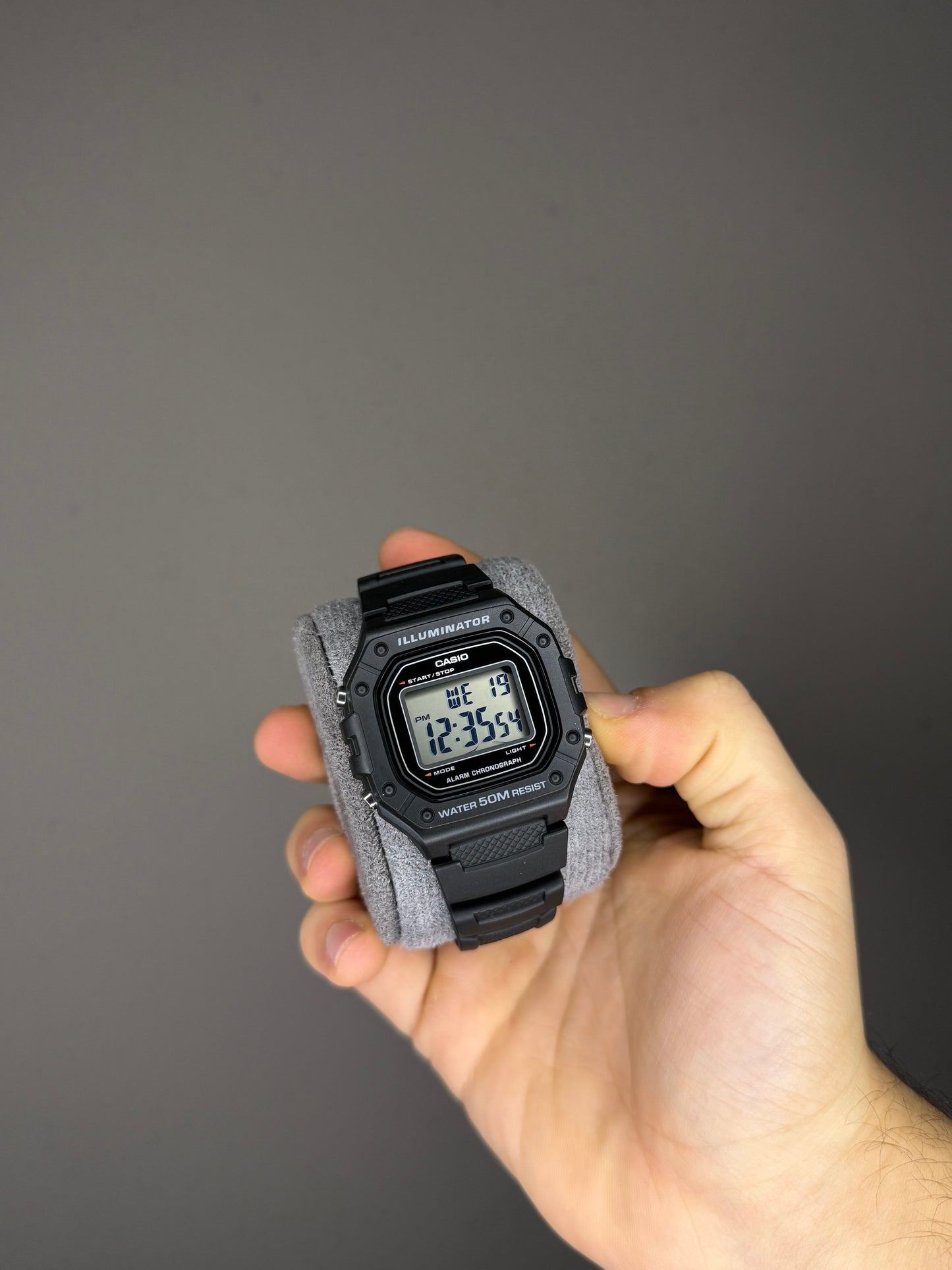 Montre Casio W-218