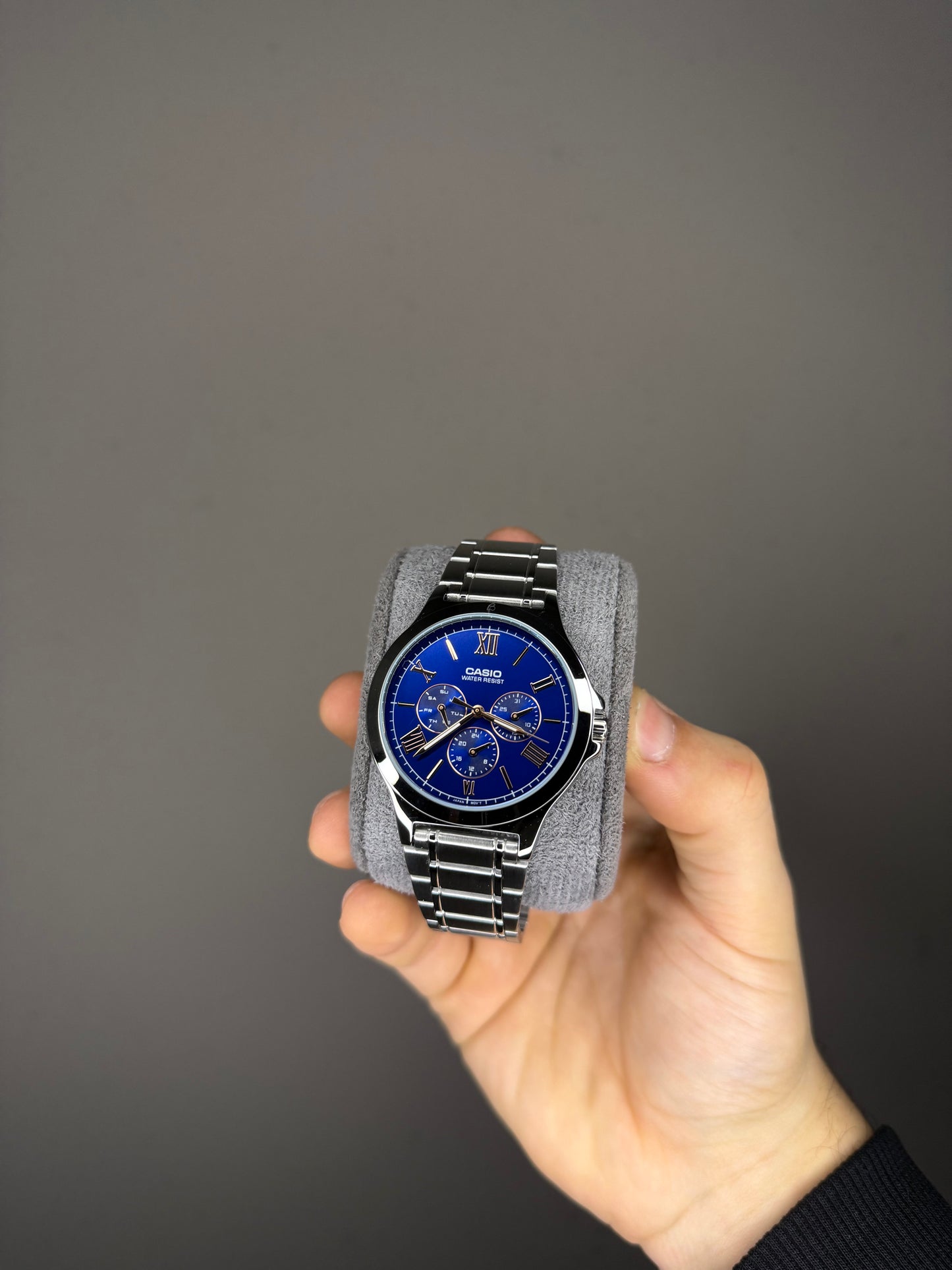 Casio Roman Blue MTP-V300D