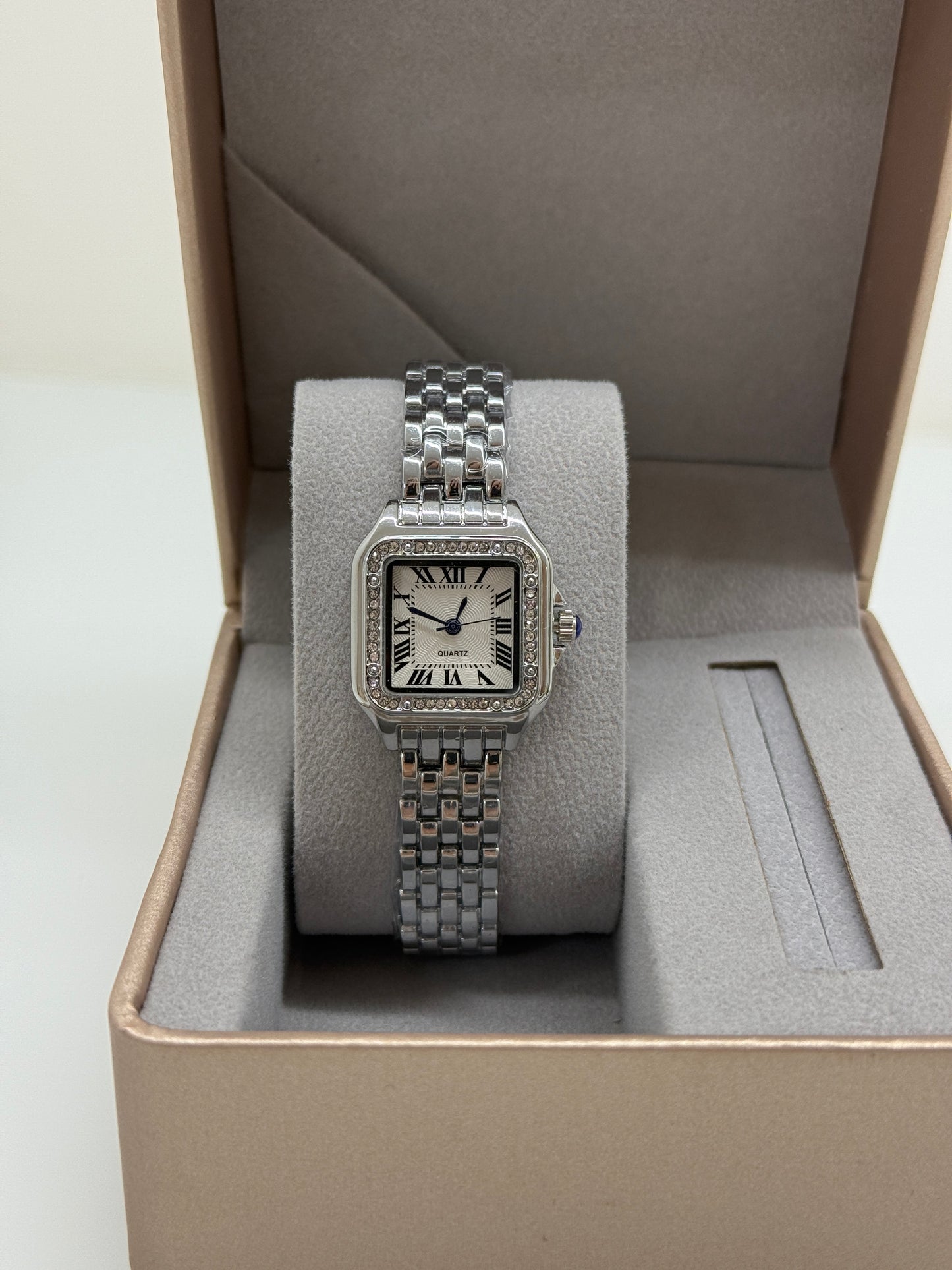 Orologio Donna Acciaio 25mm tank – Eleganza quadrata con dettagli brillanti