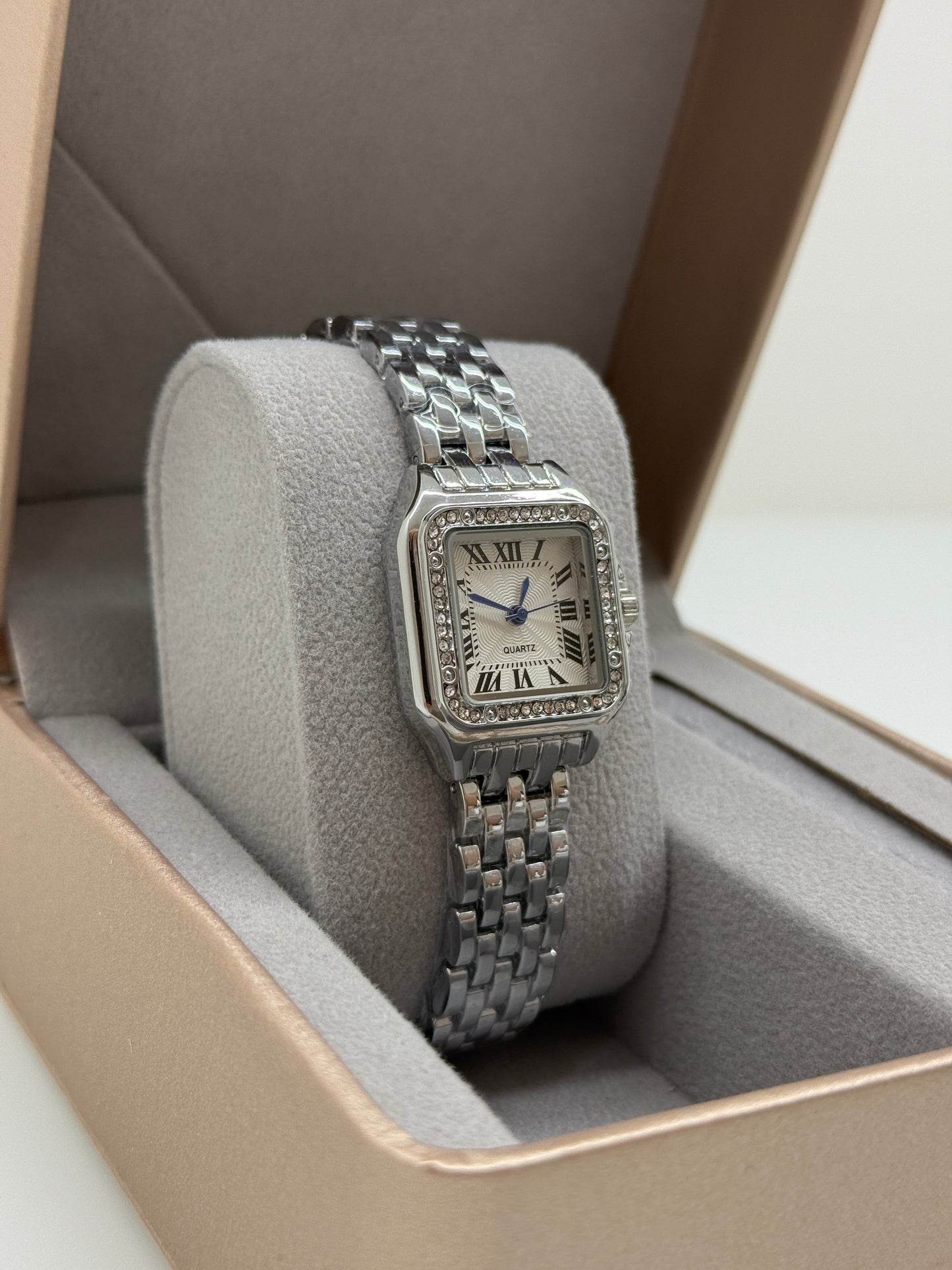 Orologio Donna Acciaio 25mm tank – Eleganza quadrata con dettagli brillanti