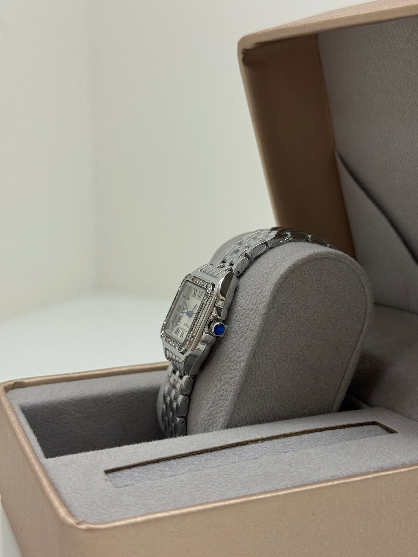 Orologio Donna Acciaio 25mm tank – Eleganza quadrata con dettagli brillanti