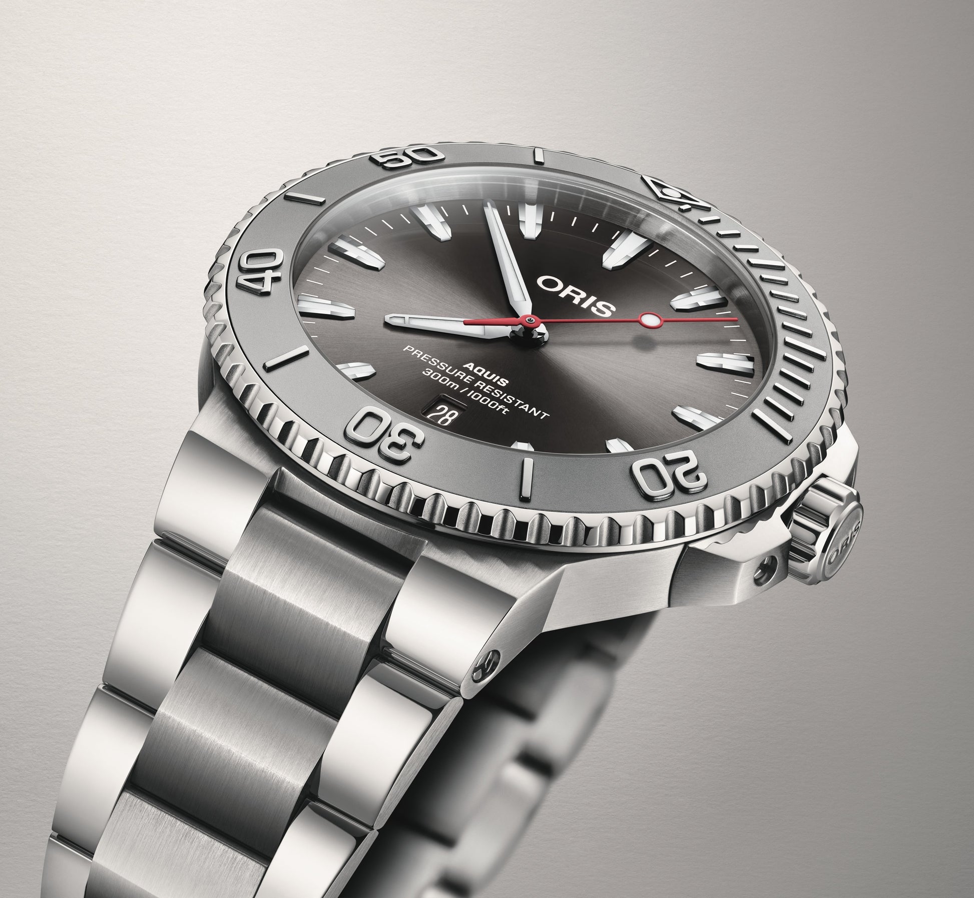 Oris Aquis Date Automatic Swiss Made Grigio 43.5mm – 01 733 7789 4153-07 8 23 04PEB orologio uomo acciaio quadrante grigio zaffiro movimento automatico