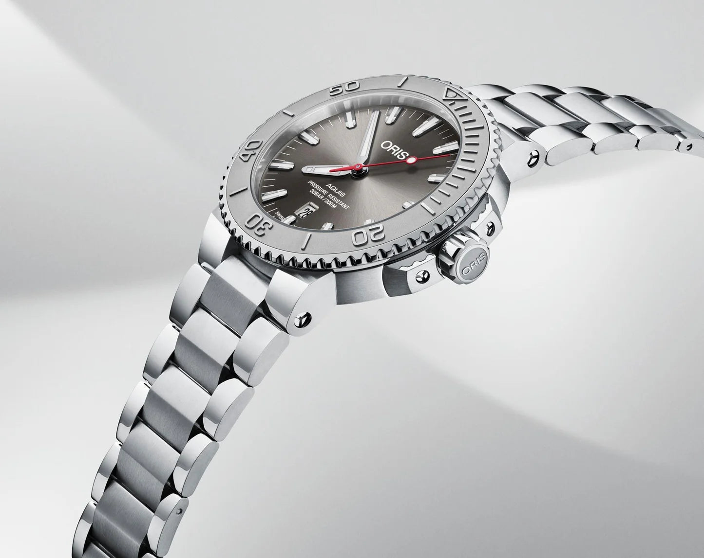 Oris Aquis Date Automatic Swiss Made Grigio 43.5mm – 01 733 7789 4153-07 8 23 04PEB orologio uomo acciaio quadrante grigio zaffiro movimento automatico