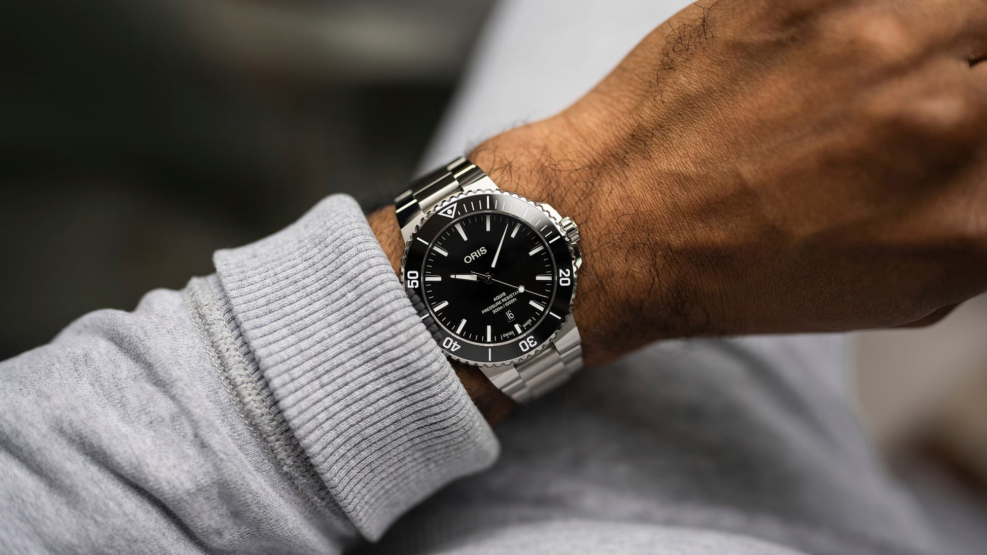 Oris Aquis Date Automatic Swiss Made Nero 43.5mm – 01 733 7789 4154-07 8 23 04PEB orologio uomo acciaio quadrante nero zaffiro movimento automatico