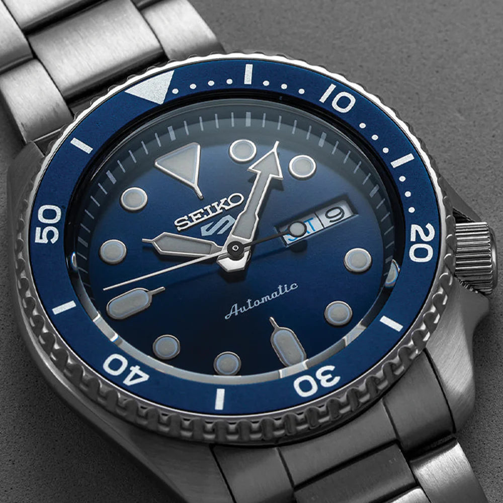 Seiko 5 Sports SRPD51K1 – Automatico, quadrante blu, cassa 42,5mm in acciaio, lunetta blu, movimento 4R36