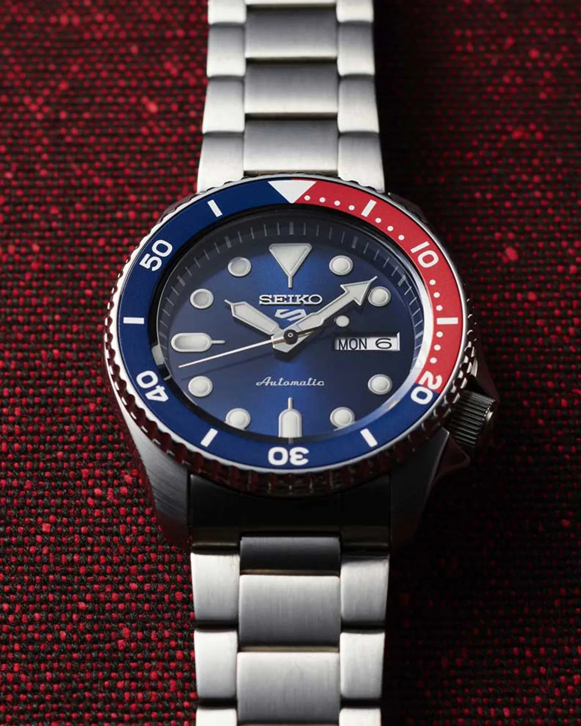 Seiko 5 Sports SRPD53K1 – Automatico, quadrante blu, lunetta Pepsi, cassa 42,5mm in acciaio, movimento 4R36