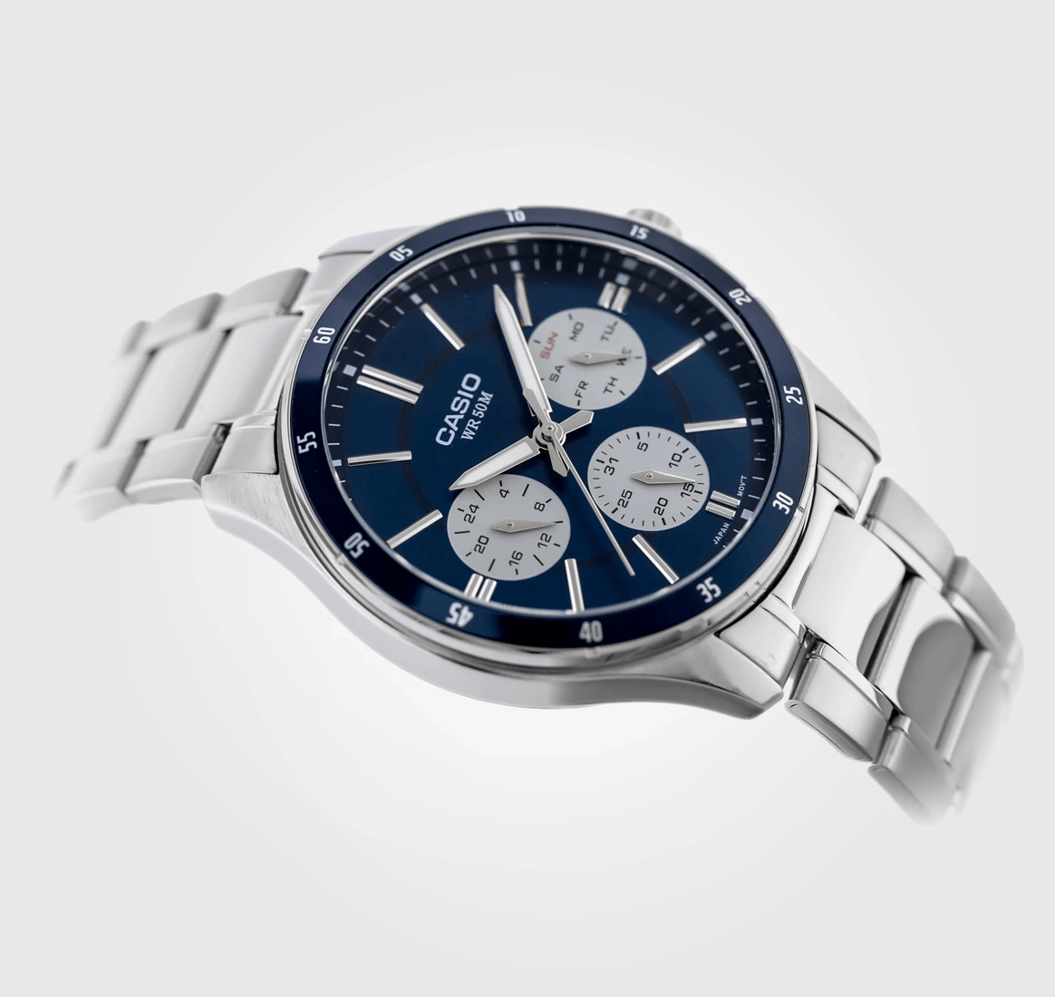 CASIO MTP-1374 – Sporty elegance with a blue dial