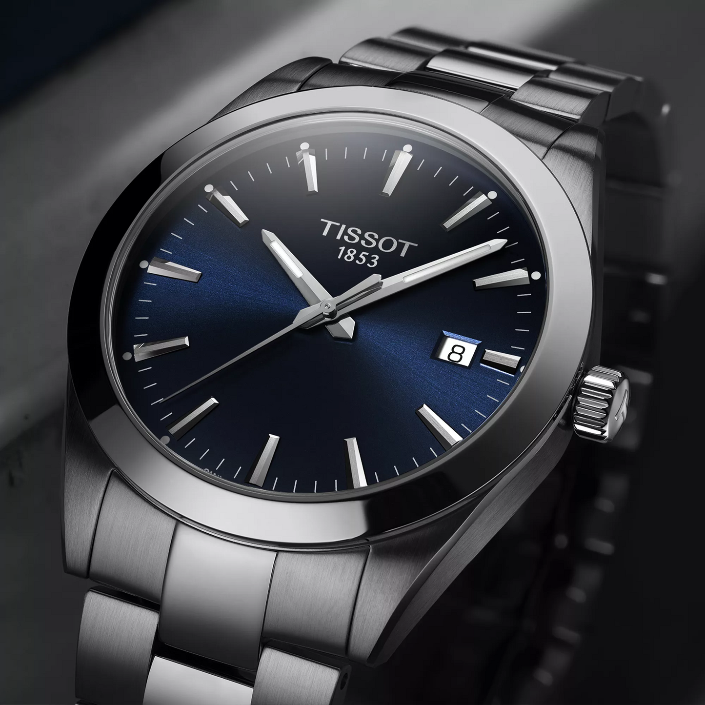 Orologio Tissot Gentleman T127.410.11.041.00 uomo quarzo svizzero, quadrante blu, vetro zaffiro, cassa acciaio 40 mm