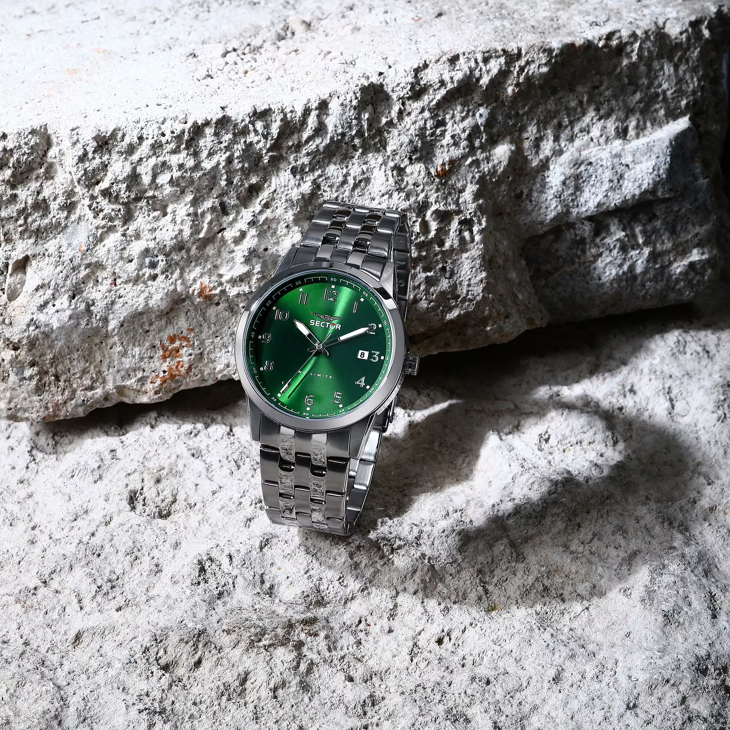 Orologio Sector 660 R3253517031 uomo con cassa in acciaio 41mm, quadrante verde e bracciale in acciaio inox.