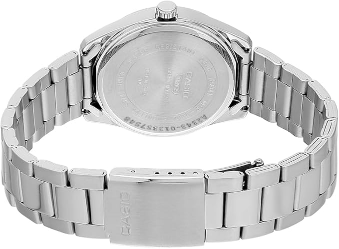 Casio MTP-1302DD-9A – Eleganza quotidiana in stile champagne
Un mix perfetto di raffinatezza e funzionalità essenziali. Il Casio MTP-1302DD-9A si distingue per la sua cassa in acciaio da 44 mm e il quadrante color champagne, che dona luce e carattere a ogni outfit. Le linee sobrie e il design classico lo rendono adatto sia al lavoro che al tempo libero.

Caratteristiche principali:

Quadrante champagne: Toni caldi e finitura metallica per un look raffinato.

Cassa in acciaio da 44 mm: Robusta e ben proporzi