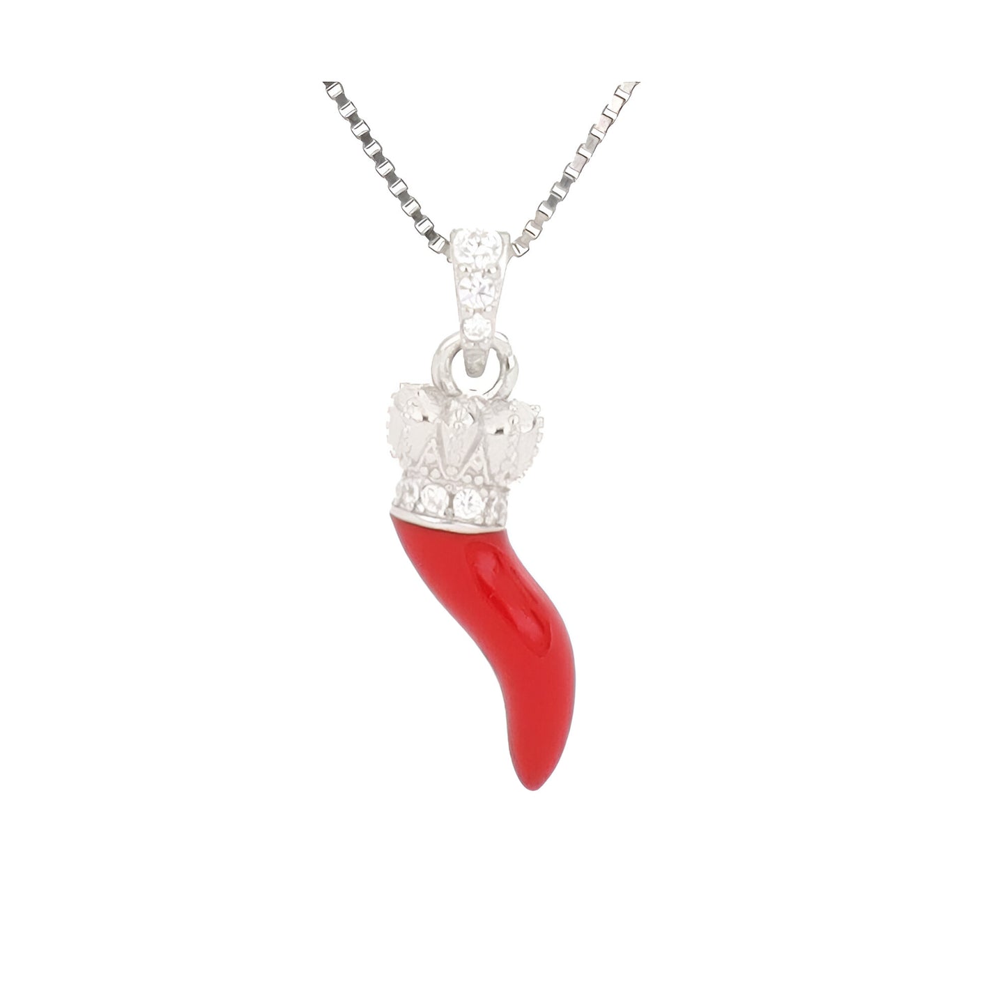 Collana in argento con pendente a forma di peperoncino rosso, design estivo elegante, gioiello raffinato da donna, collana con ciondolo portafortuna, accessorio moda mare, stile mediterraneo, collana argento 925 con charm peperoncino, gioiello artigianale, idea regalo originale, collana leggera per l’estate, bijou argento con dettaglio rosso brillante.

