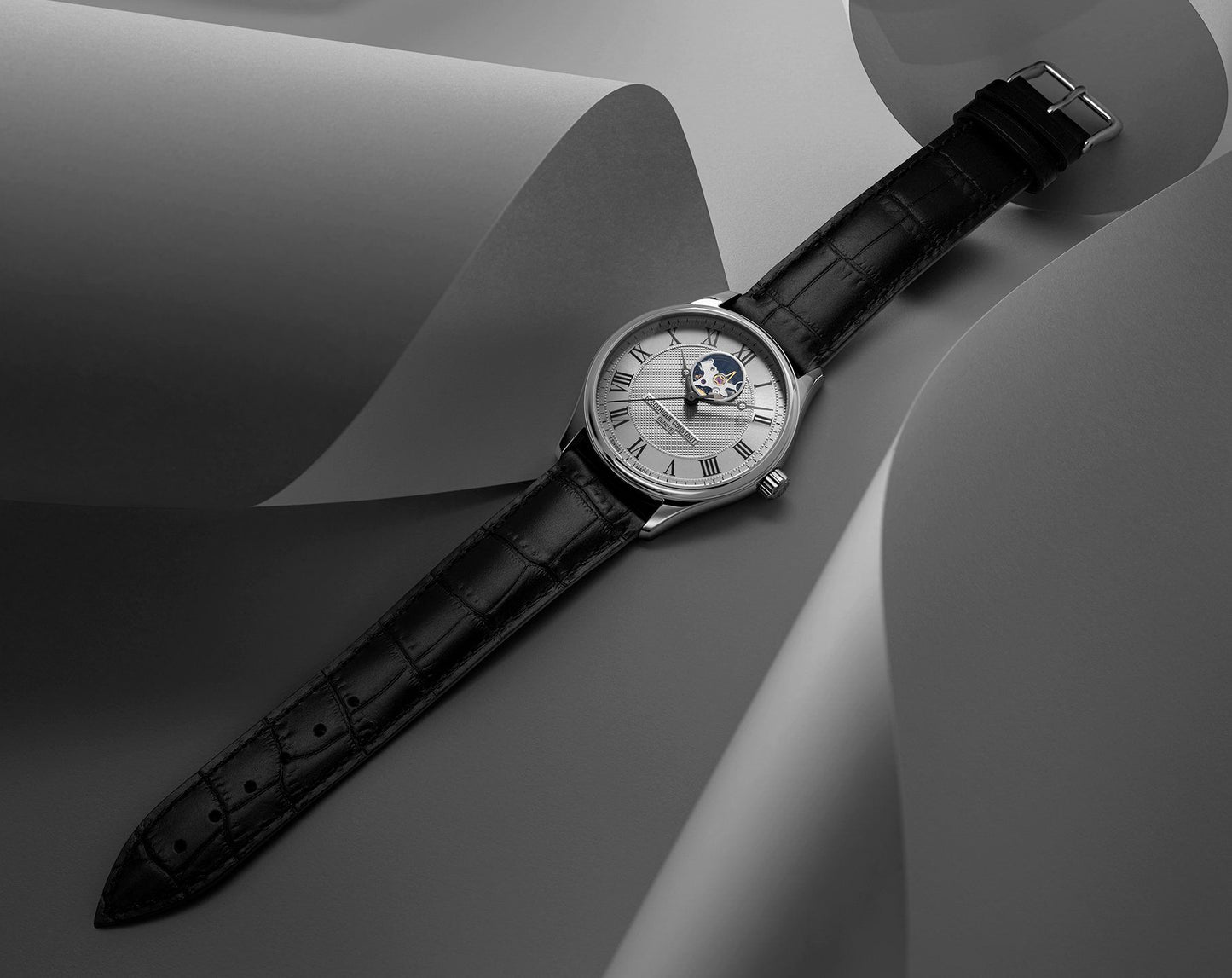 Frederique Constant Classics Heart Beat Automatic FC-310MC5B6 – Orologio automatico 40mm, quadrante guilloché Clous de Paris, apertura Heart Beat, acciaio.