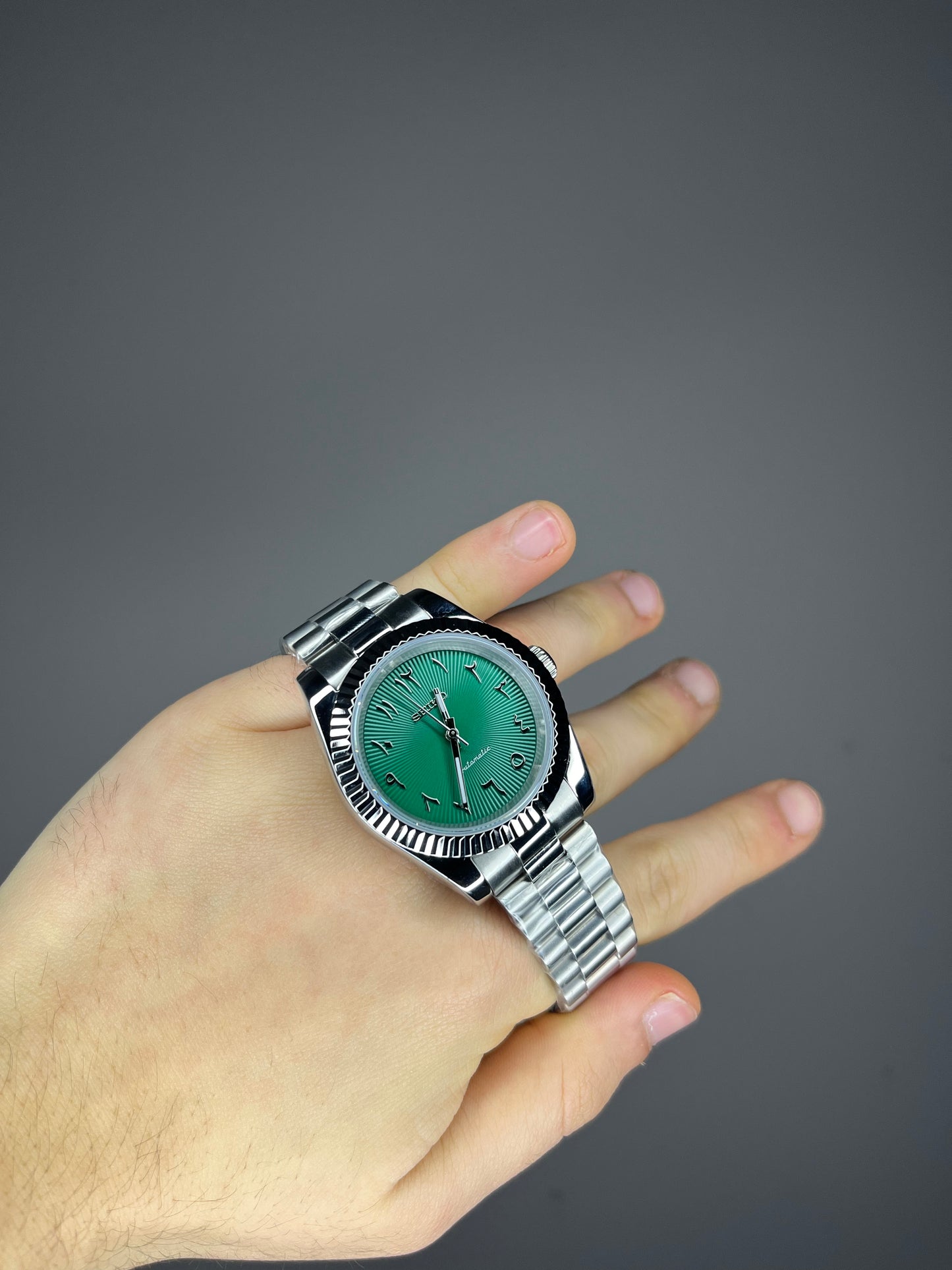 Green arabic mod watch