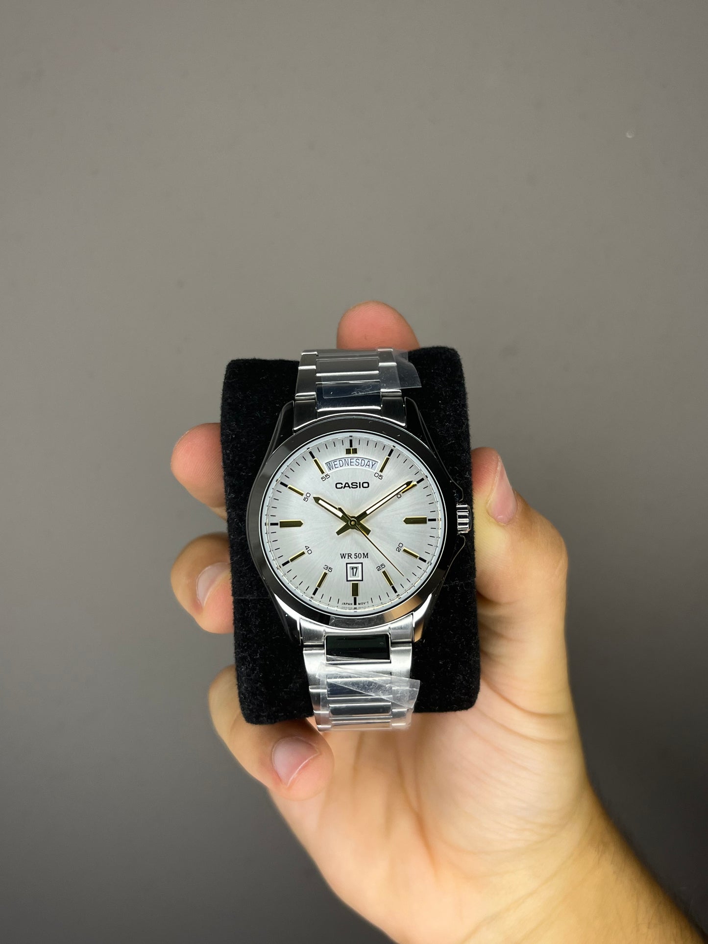 Casio daydate bianco