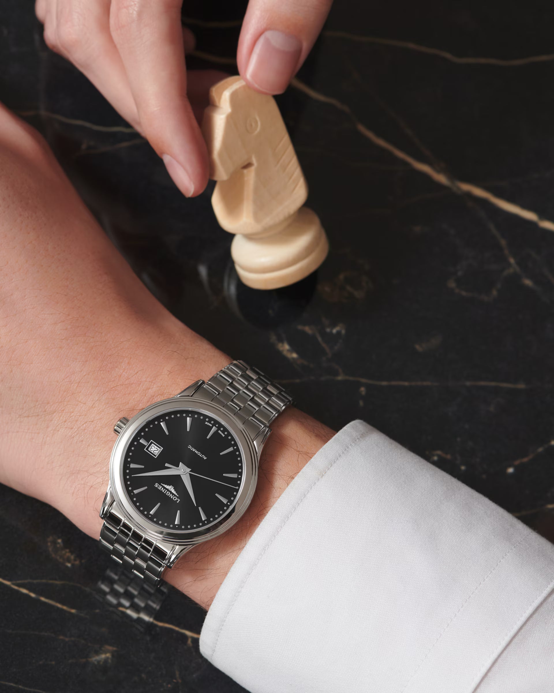 Longines Flagship Classic L4.984.4.59.6 orologio automatico Swiss Made acciaio nero quadrante solei