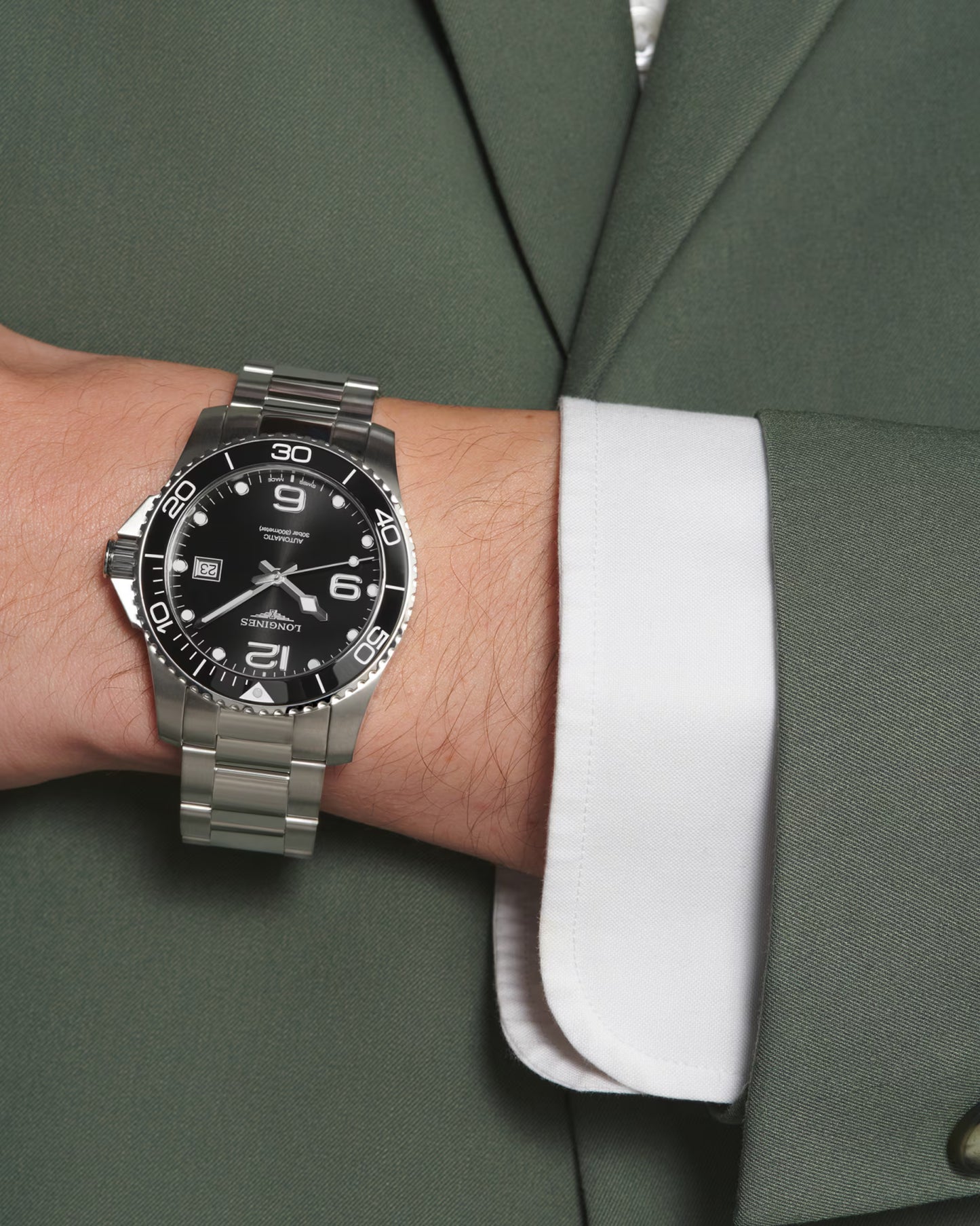 Longines HydroConquest L3.781.4.56.6 orologio automatico Swiss Made acciaio nero lunetta ceramica