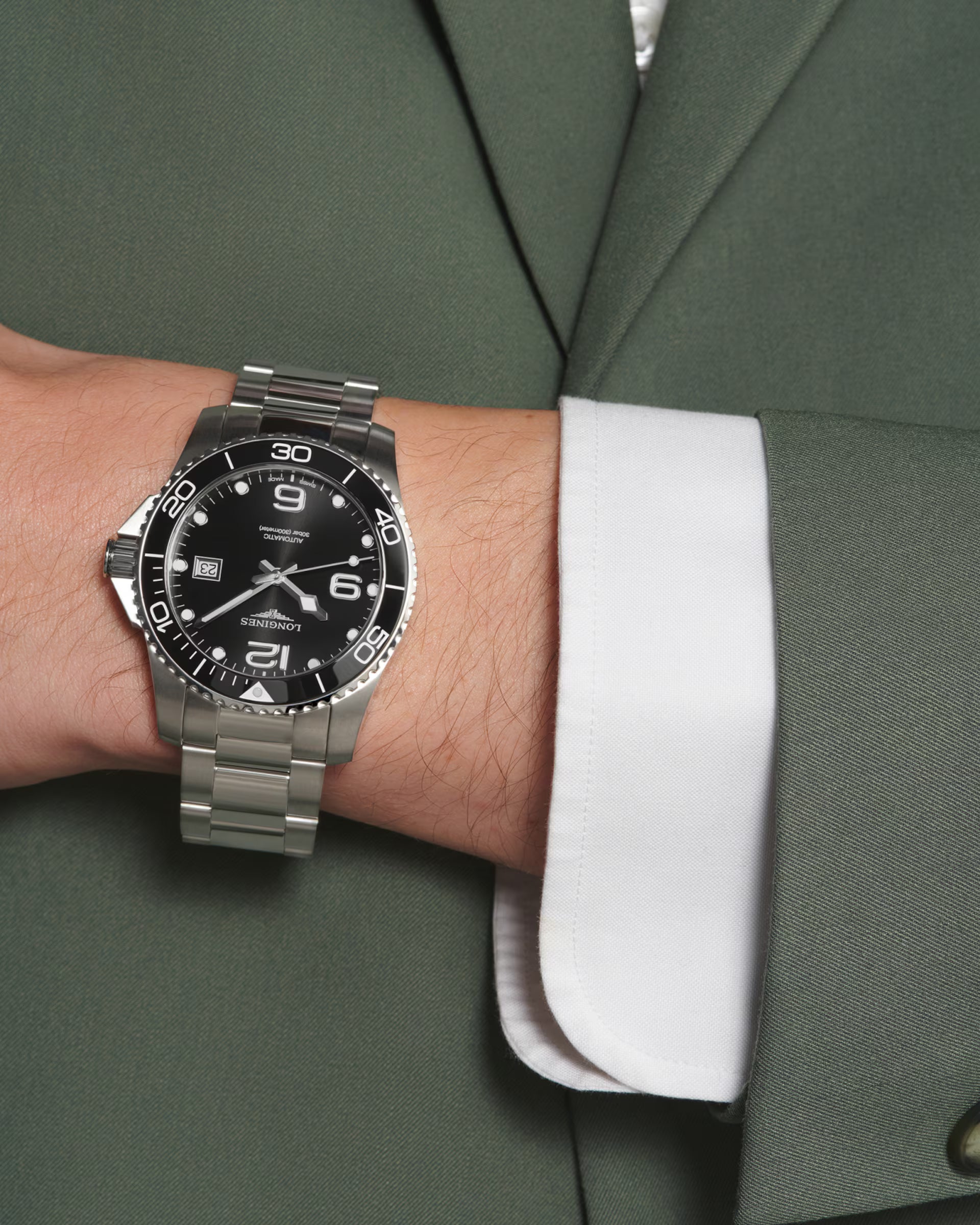 Longines HydroConquest L3.781.4.56.6 orologio automatico Swiss Made acciaio nero lunetta ceramica