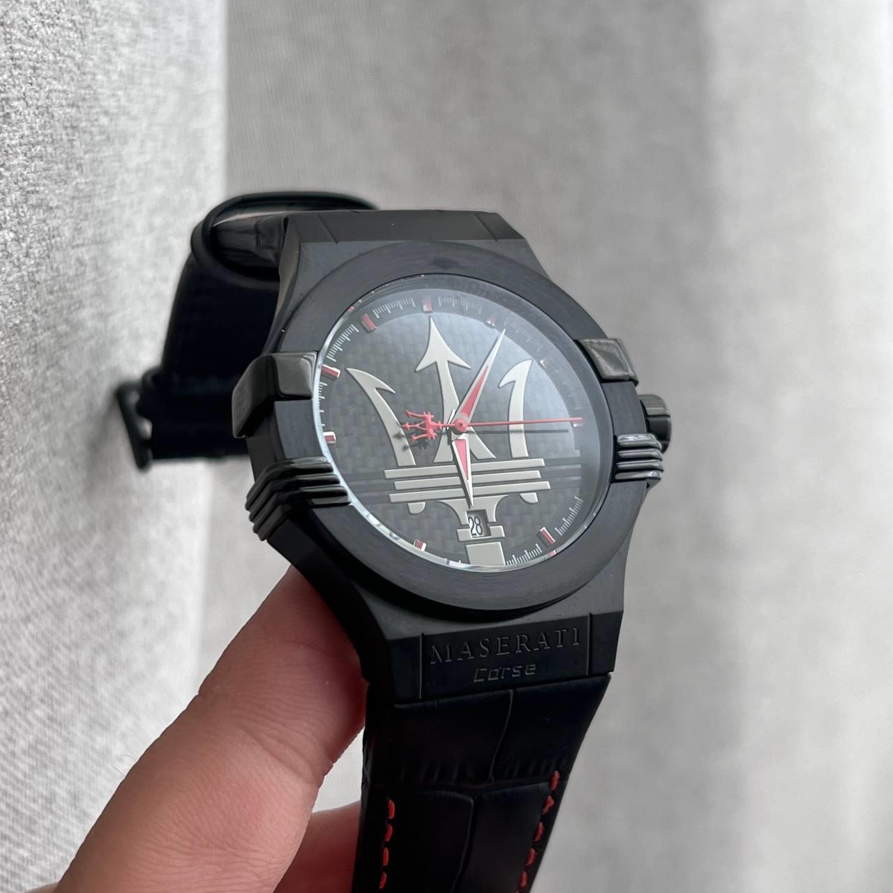 Maserati Potenza quarzo uomo R8851108010 quadrante nero cassa acciaio PVD 42 mm cinturino pelle nero