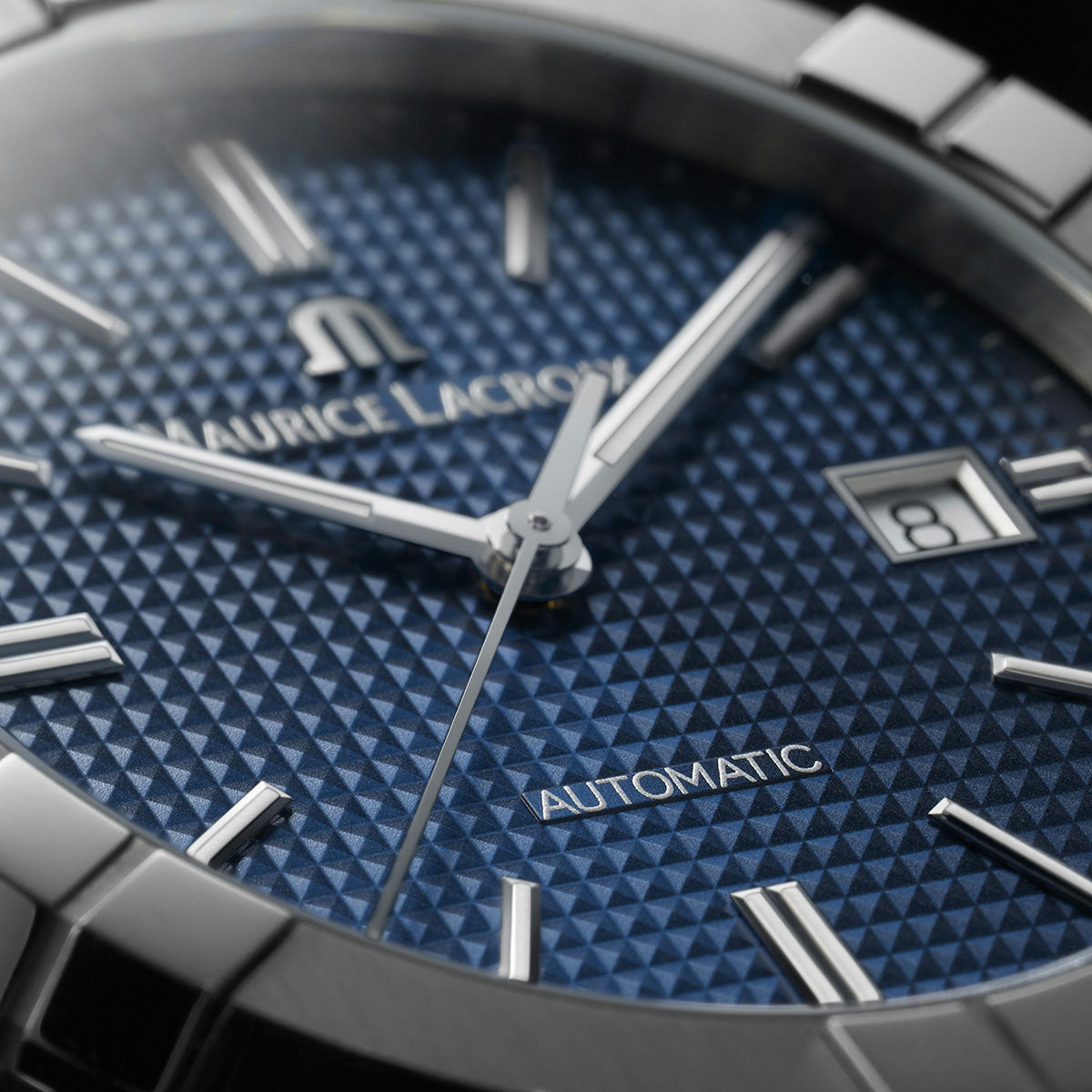 Maurice Lacroix AIKON Automatic Date 42mm quadrante blu acciaio automatico Swiss Made AI6008-SS002-330-1.