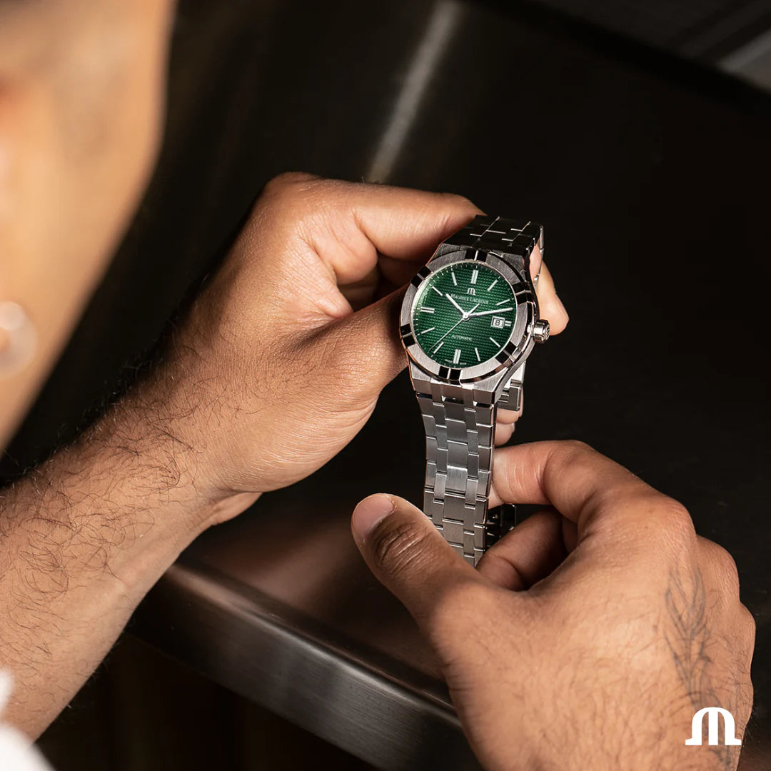 Maurice Lacroix AIKON Automatic Date 42mm quadrante verde acciaio automatico Swiss Made AI6008-SS002-630-1.