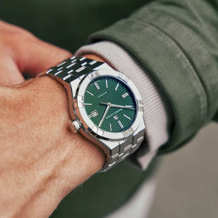 Maurice Lacroix AIKON Automatic Date 42mm quadrante verde acciaio automatico Swiss Made AI6008-SS002-630-1.
