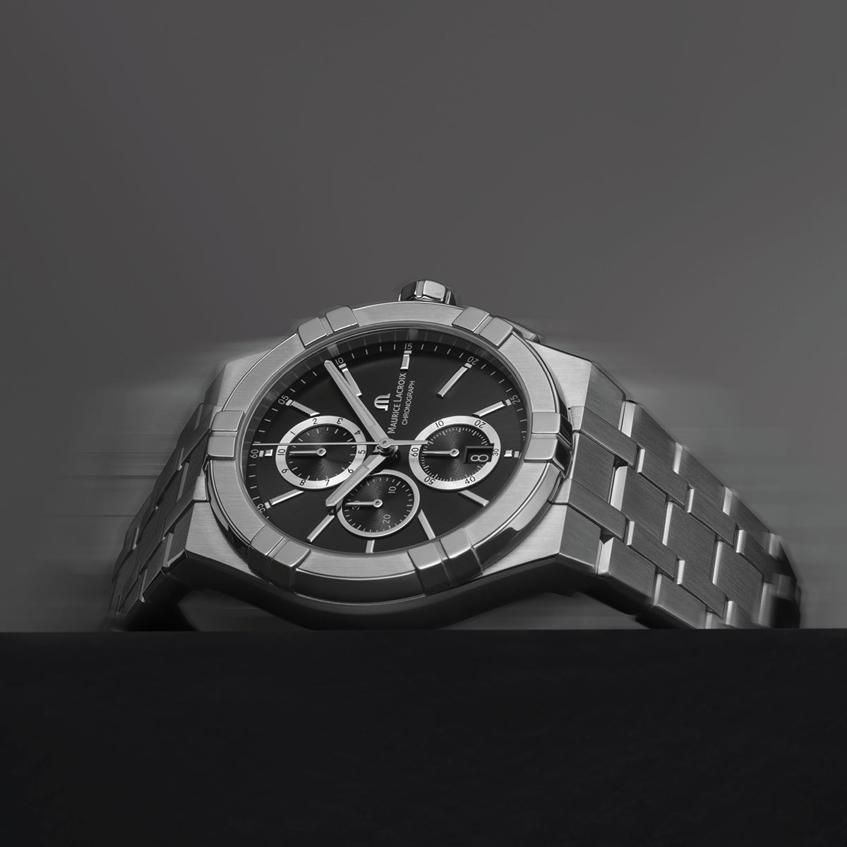 Maurice Lacroix Aikon Quartz Chronograph AI1118-SS002-330-1, 42mm acciaio, quadrante nero soleil, cronografo Swiss Made
