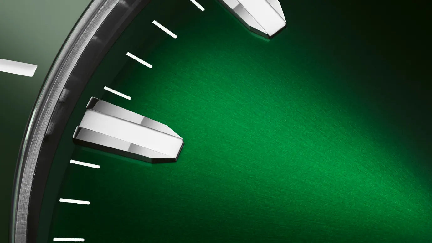 Oris Aquis Date Automatic Swiss Made Verde 43.5mm – 01 733 7789 4157-07 8 23 04PEB orologio uomo acciaio quadrante verde zaffiro movimento automatico