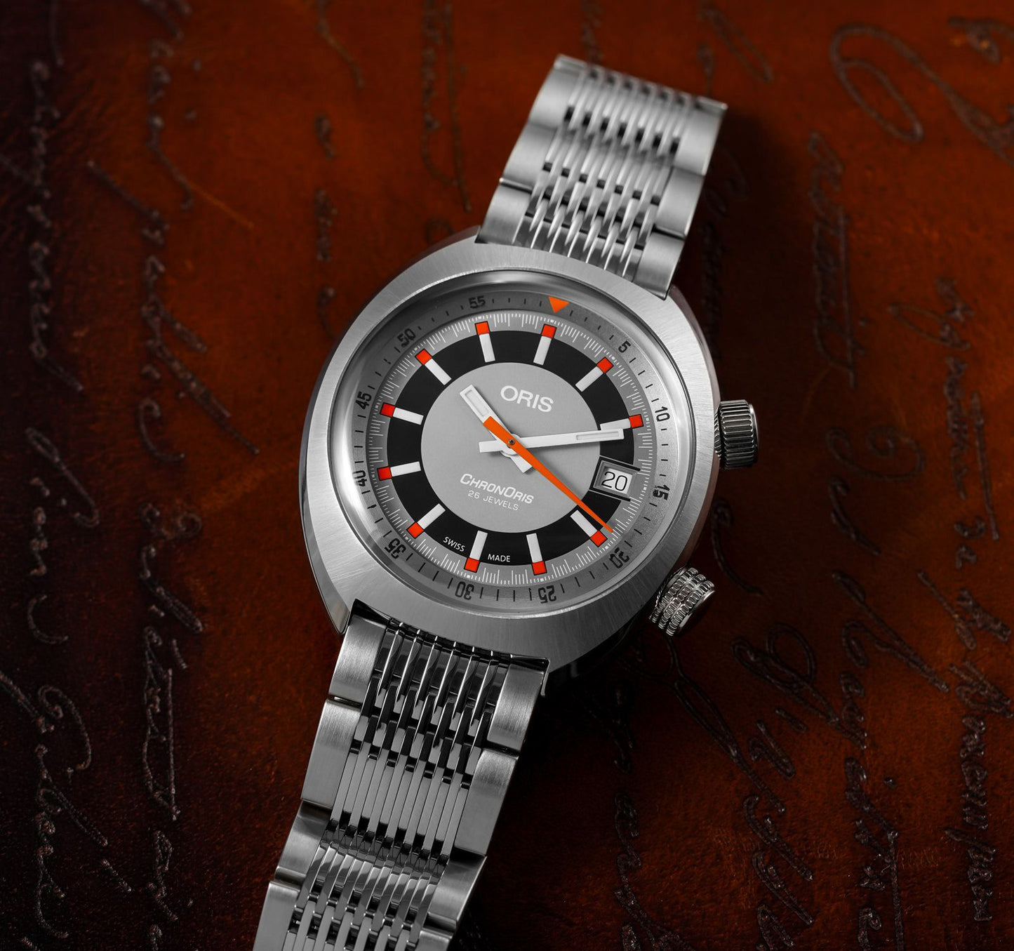 Oris Chronoris Date automatico 39mm acciaio quadrante grigio dettagli rossi ref 01 733 7737 4053-07 8 19 01 Swiss Made