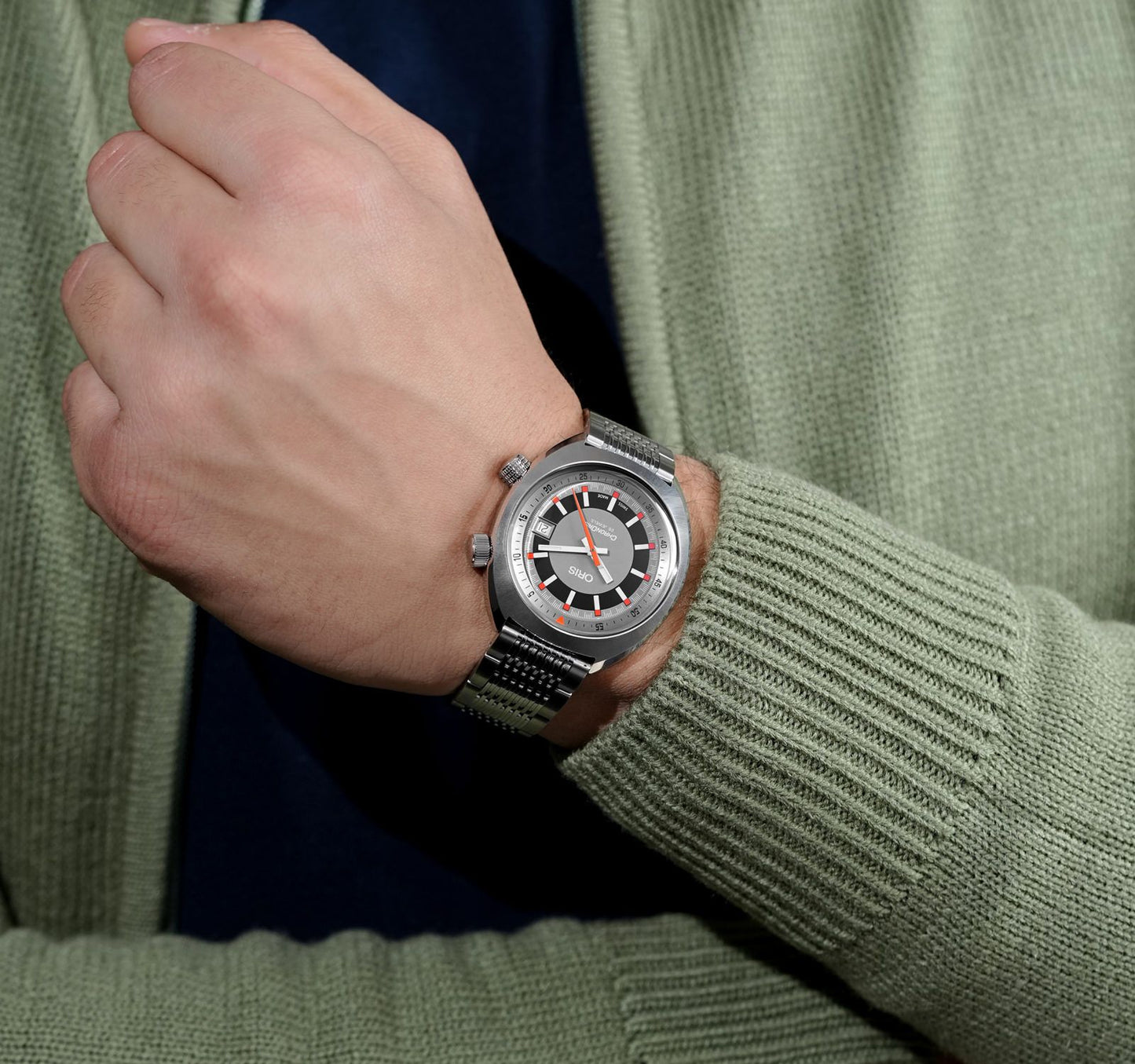 Oris Chronoris Date automatico 39mm acciaio quadrante grigio dettagli rossi ref 01 733 7737 4053-07 8 19 01 Swiss Made