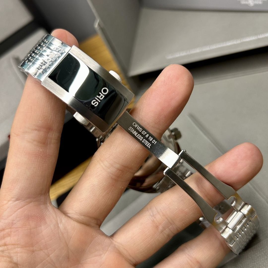 Oris Chronoris Movember Edition automatico 39mm acciaio quadrante nero ref 01 733 7737 4034-Set MB Swiss Made