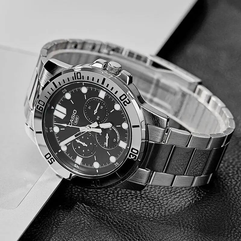 Casio MTP-VD300D-1E -Orologio al quarzo con quadrante nero e bracciale in acciaio