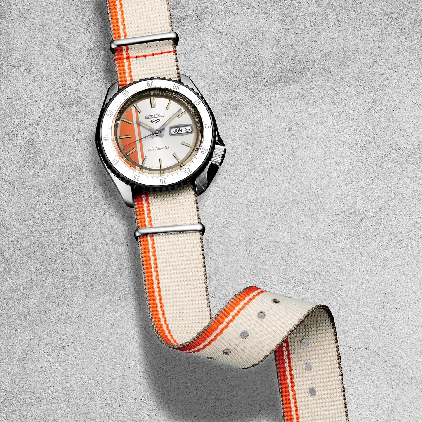 Seiko 5 Sports SRPK73 automatico 42.5mm quadrante arancione cinturino nylon grigio-arancione calibro 4R36