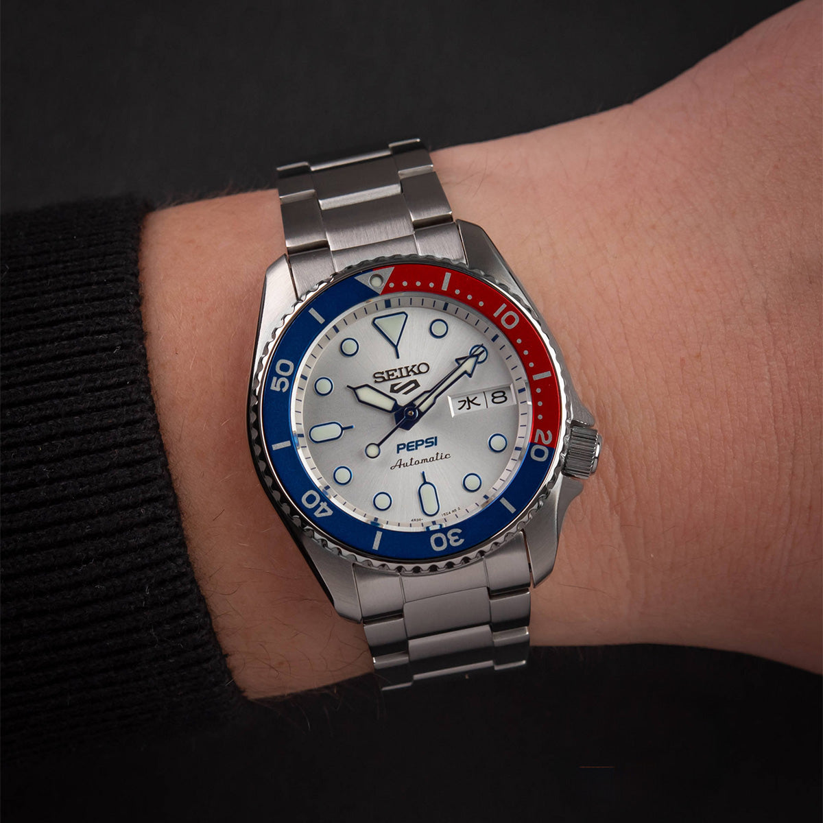 Seiko 5 Sports SRPL99K1 automatico 38mm quadrante argento Pepsi acciaio