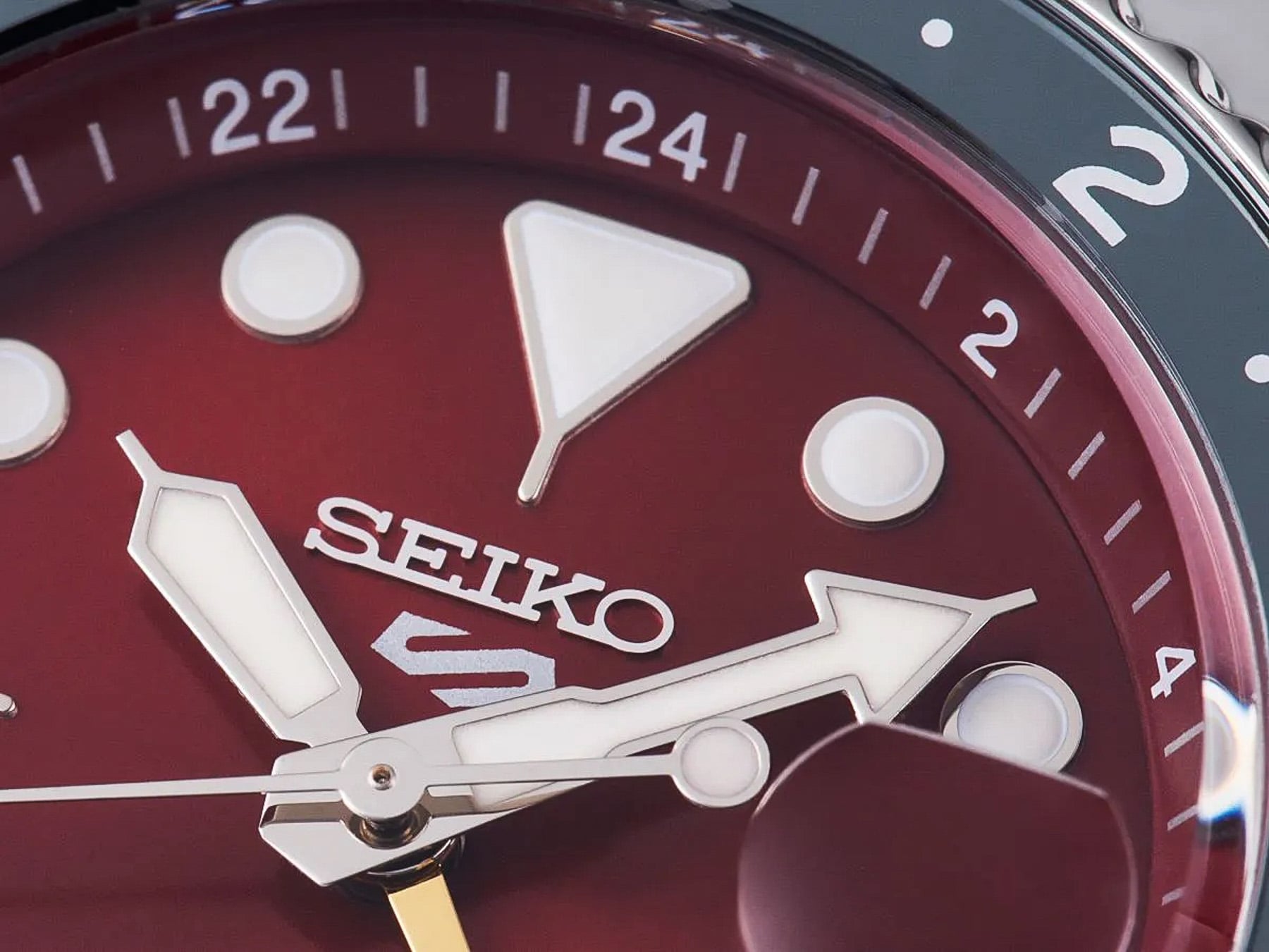 Seiko 5 Sports GMT Automatic Steel 42.5mm Coke Black SSK031K1 – MDR