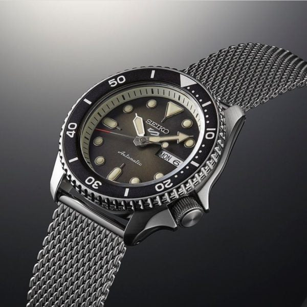 Seiko SRPD73K1 orologio automatico 42,5mm quadrante nero acciaio Seiko 5 Sports Cod SRPD73K1