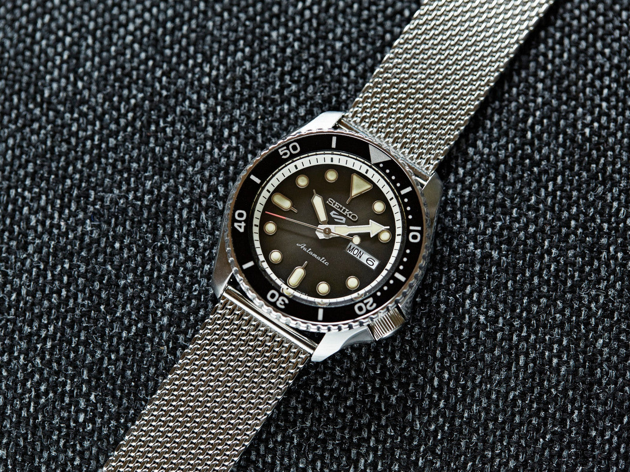 Seiko SRPD73K1 orologio automatico 42,5mm quadrante nero acciaio Seiko 5 Sports Cod SRPD73K1