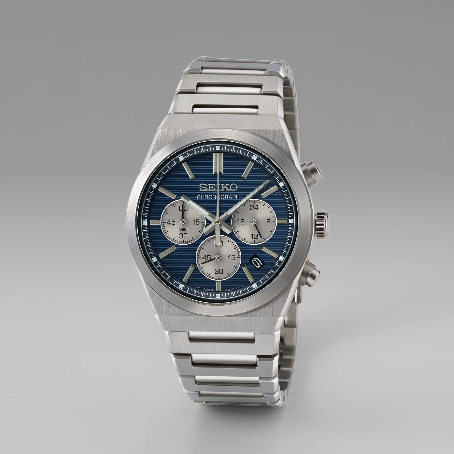 Orologio Seiko SSB453 cronografo da uomo con quadrante blu, cassa in acciaio da 40 mm, bracciale in acciaio e vetro zaffiro.