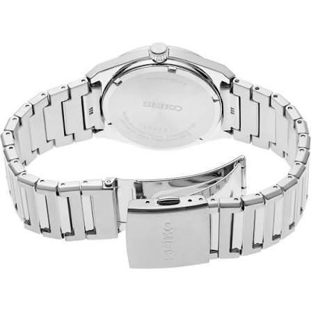 Seiko SUR557P1 Classic uomo 38,5 mm con quadrante nero, cassa in acciaio, vetro zaffiro e LumiBrite.