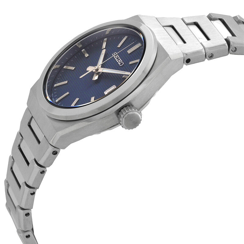 Seiko SUR575P1 Classic donna 34 mm con quadrante blu a striature orizzontali, cassa in acciaio, vetro zaffiro e bracciale integrato.