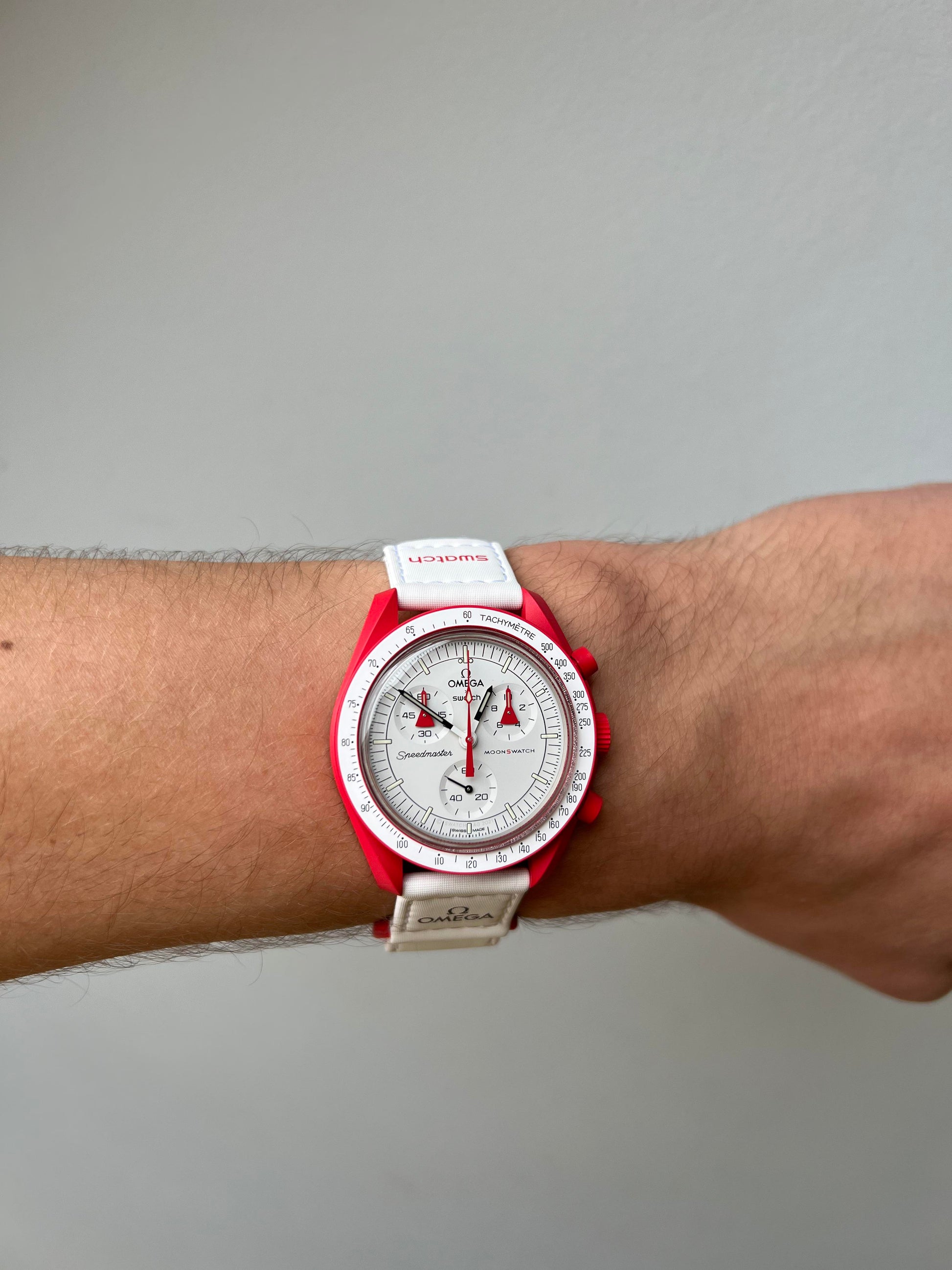 Swatch x Omega MoonSwatch Mission to Mars SO33R100 cronografo Bioceramic rosso quadrante bianco 42mm