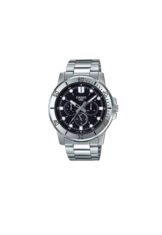 Orologio Casio MTP-VD300D-1E con quadrante nero e bracciale in acciaio, vista frontale

Dettaglio quadrante nero con sotto-quadranti giorno, data e 24 ore – Casio MTP-VD300D-1E

Vista laterale dell’orologio Casio MTP-VD300D-1E con cassa da 45 mm in acciaio inox

Orologio da uomo Casio con quadrante nero elegante e bracciale metallico – modello MTP-VD300D-1E