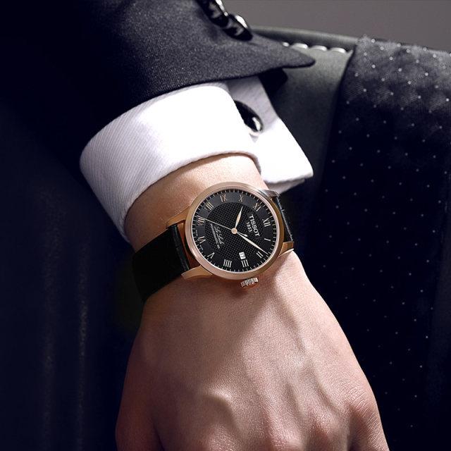 Tissot Le Locle Automatic Swiss Made 39.3mm Nero con dettagli oro rosa e cinturino in pelle – Codice T006.407.36.053.00, movimento automatico, vetro zaffiro, fondello trasparente