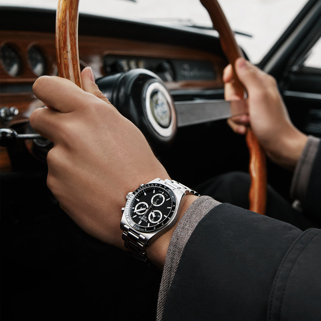 Tissot PR516 Chronograph T149.417.11.051.00 – cronografo quarzo Swiss Made nero 40mm in acciaio, vetro zaffiro antiriflesso, fondello inciso, cinturino a sgancio rapido

