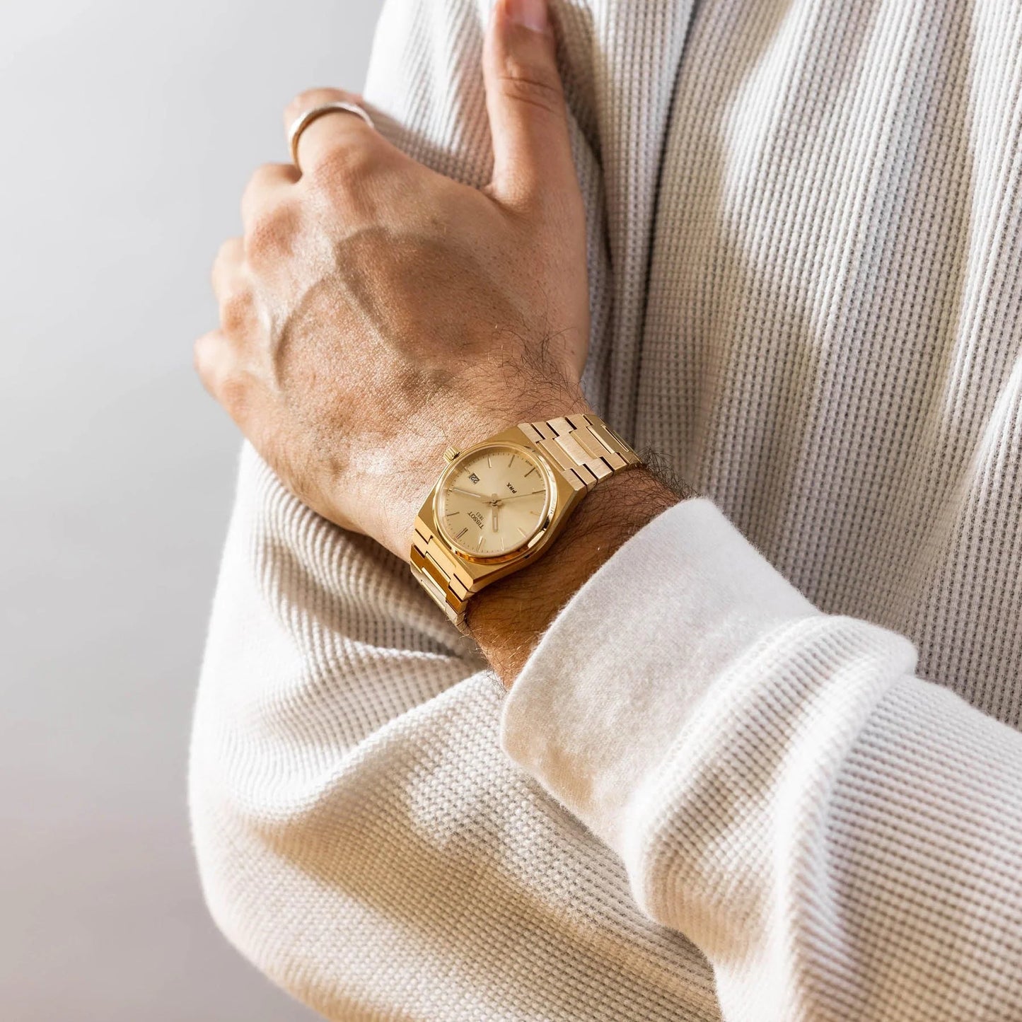 Tissot PRX 40mm quarzo Swiss Made oro quadrante champagne T137.410.33.021.00 bracciale acciaio PVD oro