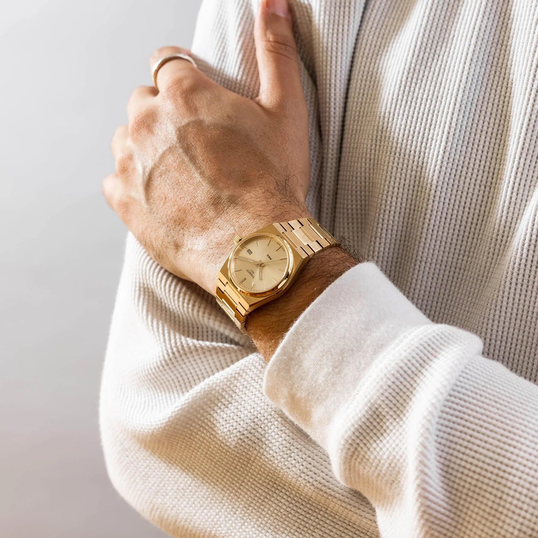 Tissot PRX 40mm quarzo Swiss Made oro quadrante champagne T137.410.33.021.00 bracciale acciaio PVD oro